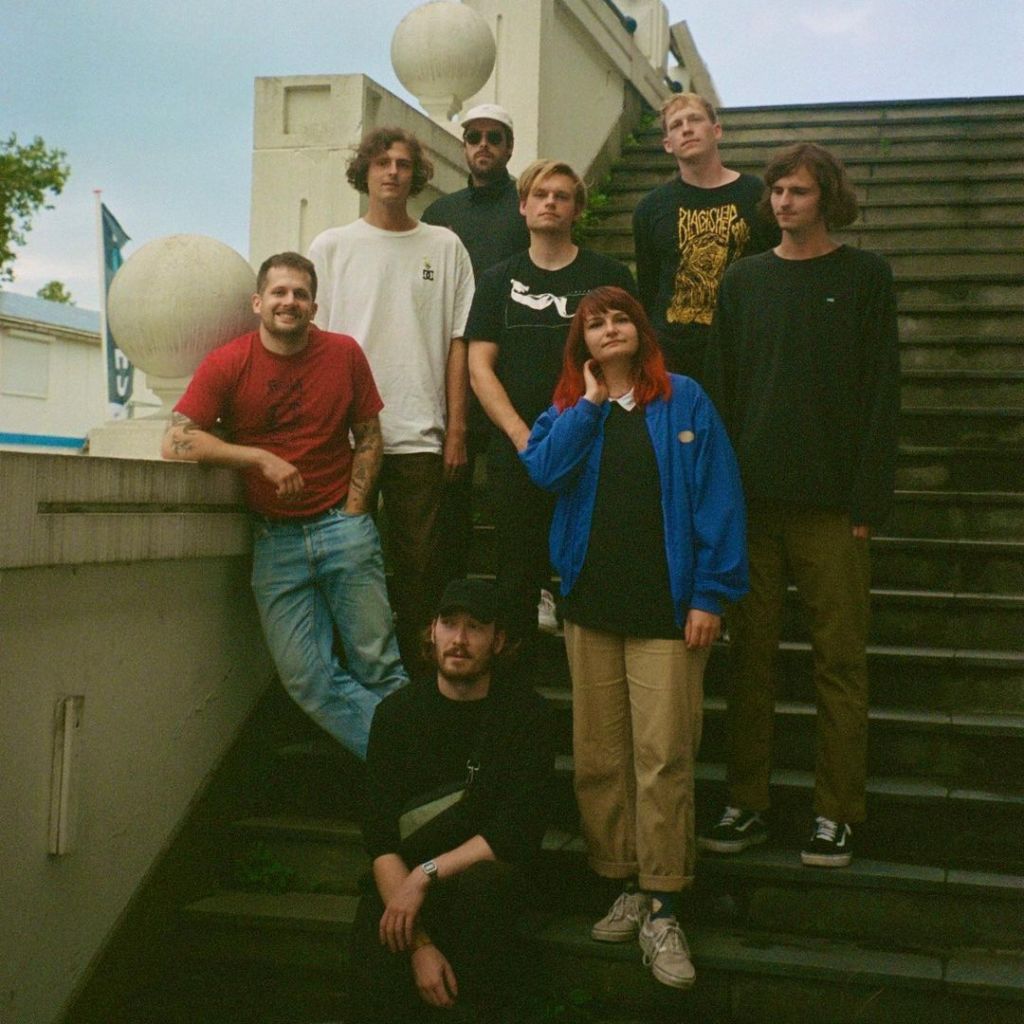 Bony Macaroni-trein dendert door met nieuwe single, samenwerking met Snow&nbsp;Coats